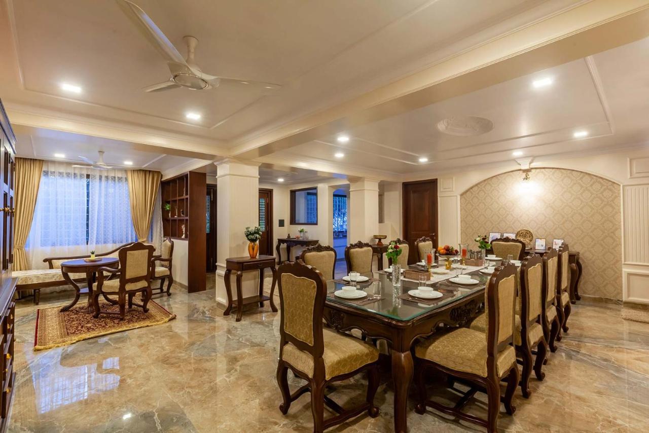Stayvista'S Lake La Vie - Tranquil Lake-View Villa Amidst Farmland With Pool And Poolside Gazebo - Proximity To Sula Nashik Bagian luar foto