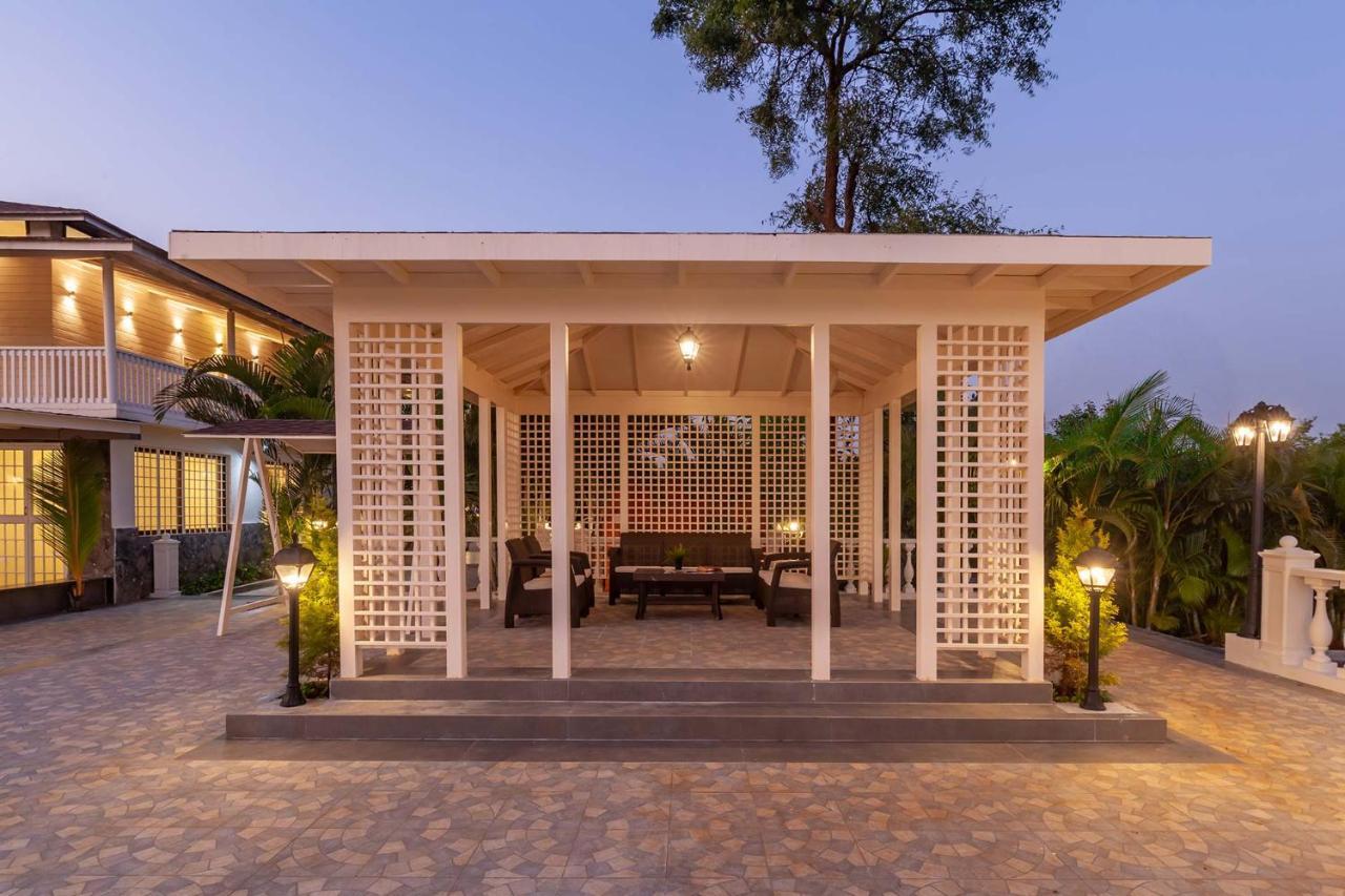 Stayvista'S Lake La Vie - Tranquil Lake-View Villa Amidst Farmland With Pool And Poolside Gazebo - Proximity To Sula Nashik Bagian luar foto